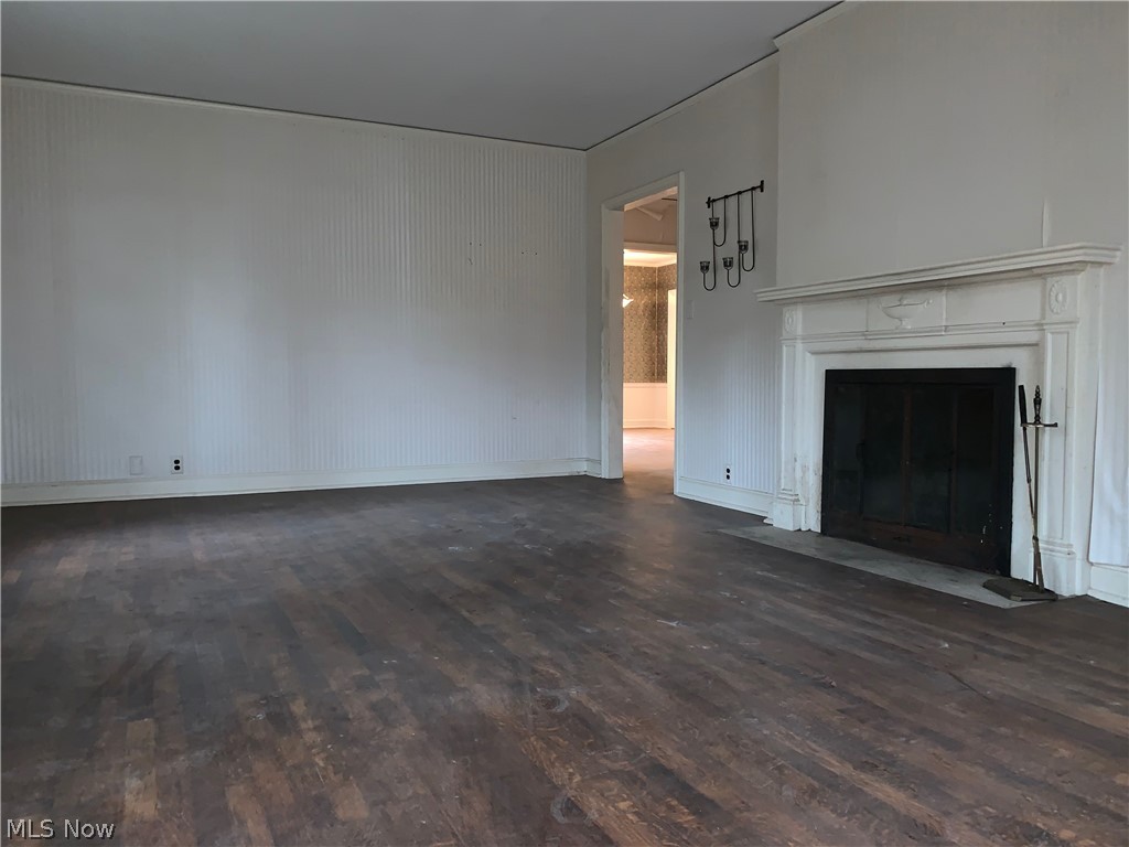 16131 Cleviden Road Cleveland, OH 44112 - Photo 9 of 24