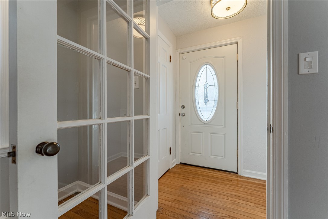 3549 Boynton Road Cleveland Heights, OH 44121 - Photo 3 of 32