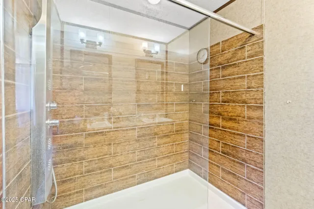 $299,999 | 2582 Schmidt Lane, Chipley, FL 32428