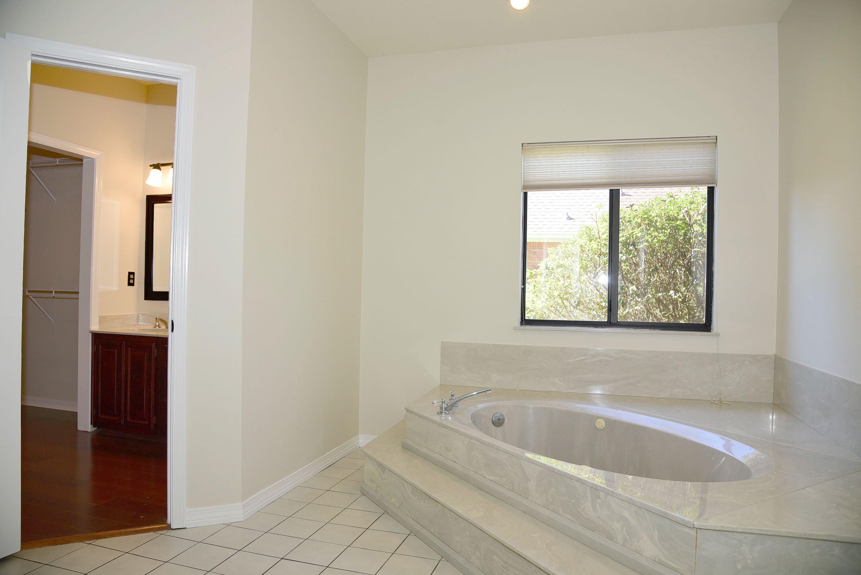 116 Baywind Drive Niceville, FL 32578 - Photo 22 of 37 original-21