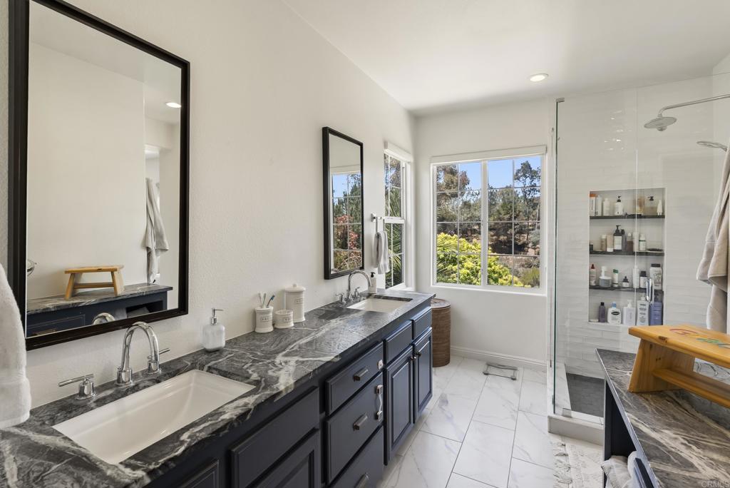 572 Beach Street Encinitas, CA 92024 - Photo 6 of 11
