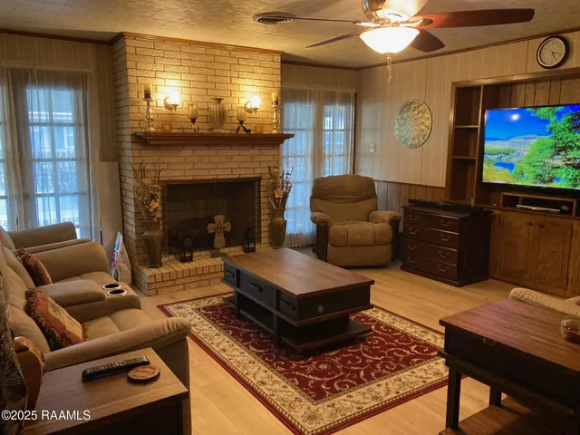 $290,000 | 101 University Place, Eunice, LA 70535