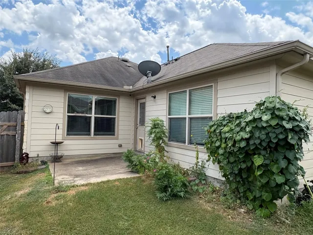 $1,695 | 564 Travertine Trail, Buda, TX 78610