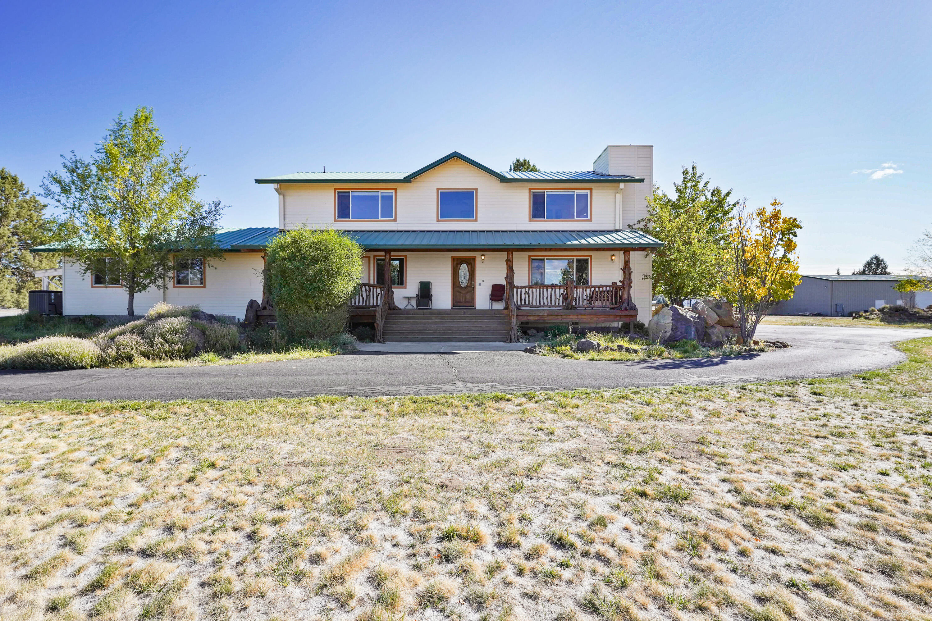 61530 Ward Road Bend, OR 97702 - Photo 1 of 43 Front of House 1