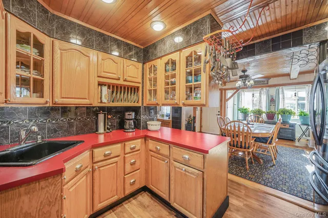 $499,000 | 15 18th Avenue, Bay Shore, NY 11706