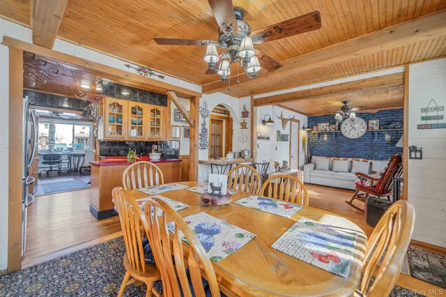 $499,000 | 15 18th Avenue, Bay Shore, NY 11706