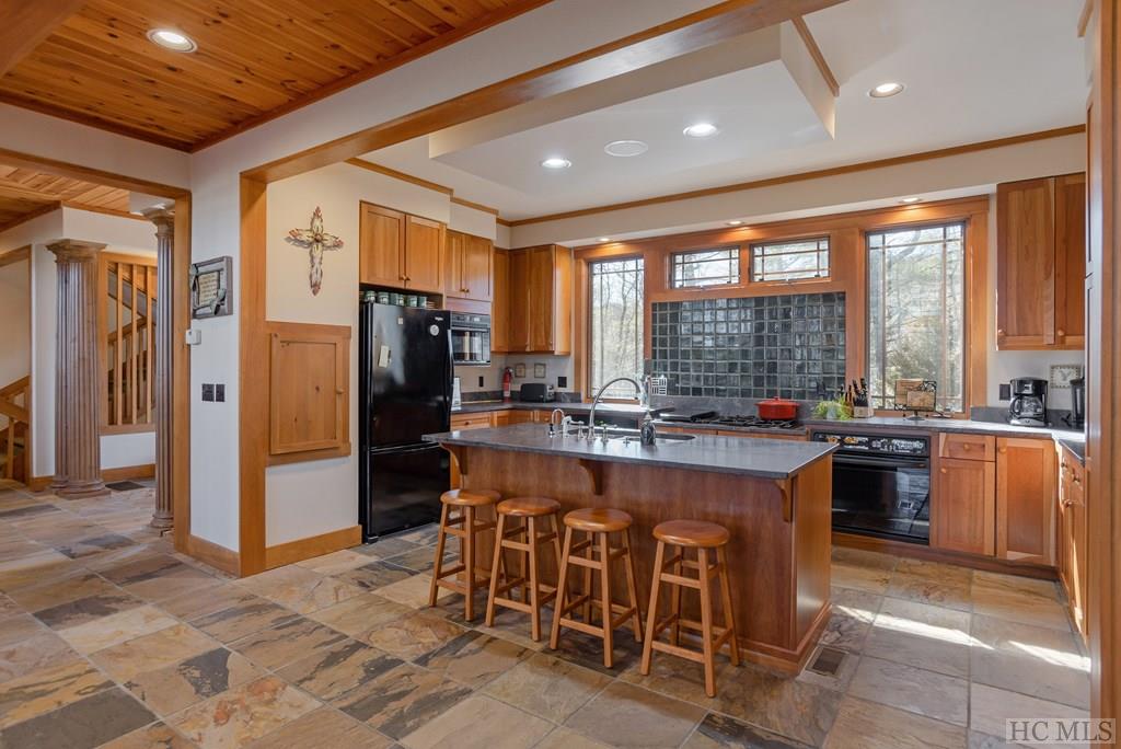 2101 Falcon Ridge Highlands, NC 28741 - Photo 27 of 60 Gallery Image 27