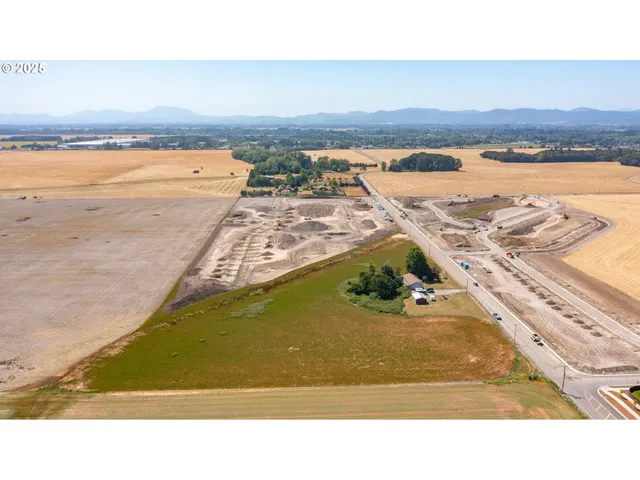 a view of an ocean and beach