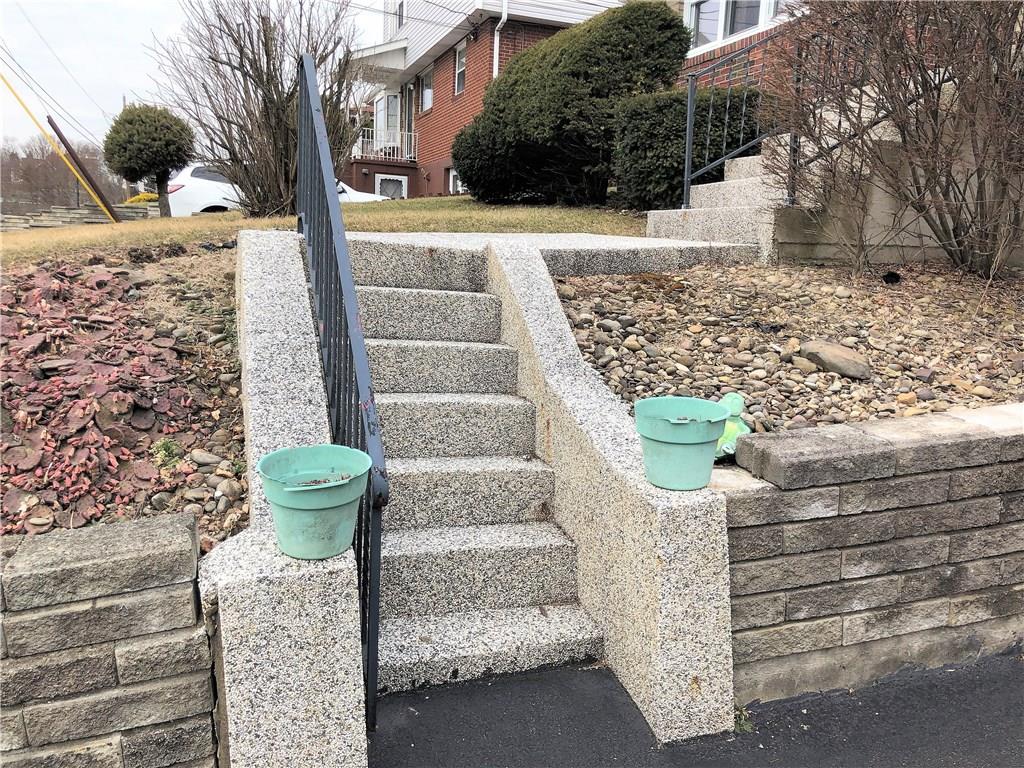 339 Bethel Road North Huntingdon, PA 15642 - Photo 4 of 25 339 BETHEL STEPS FROM DRIVEWAY