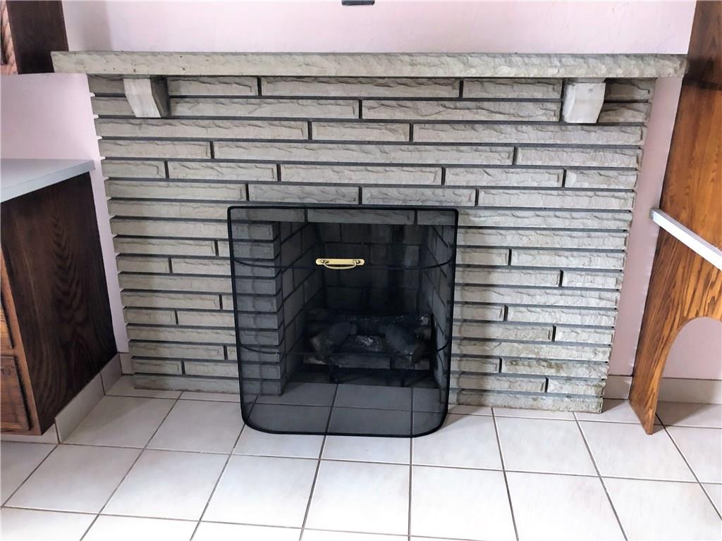339 Bethel Road North Huntingdon, PA 15642 - Photo 6 of 25 DECORATIVE FIRE PLACE