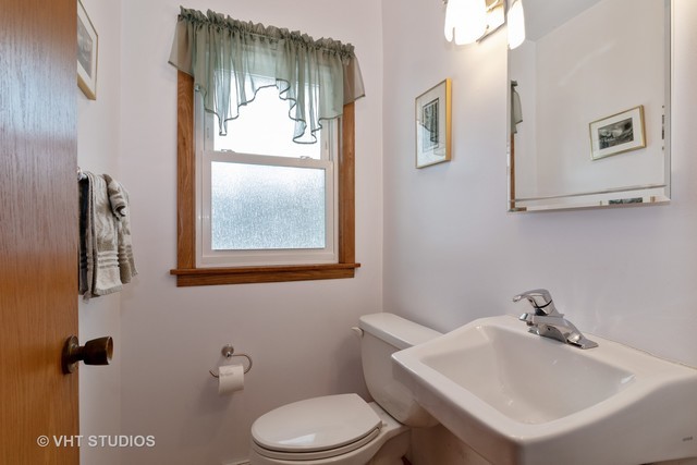 910 Braemar Road Flossmoor, IL 60422 - Photo 8 of 11