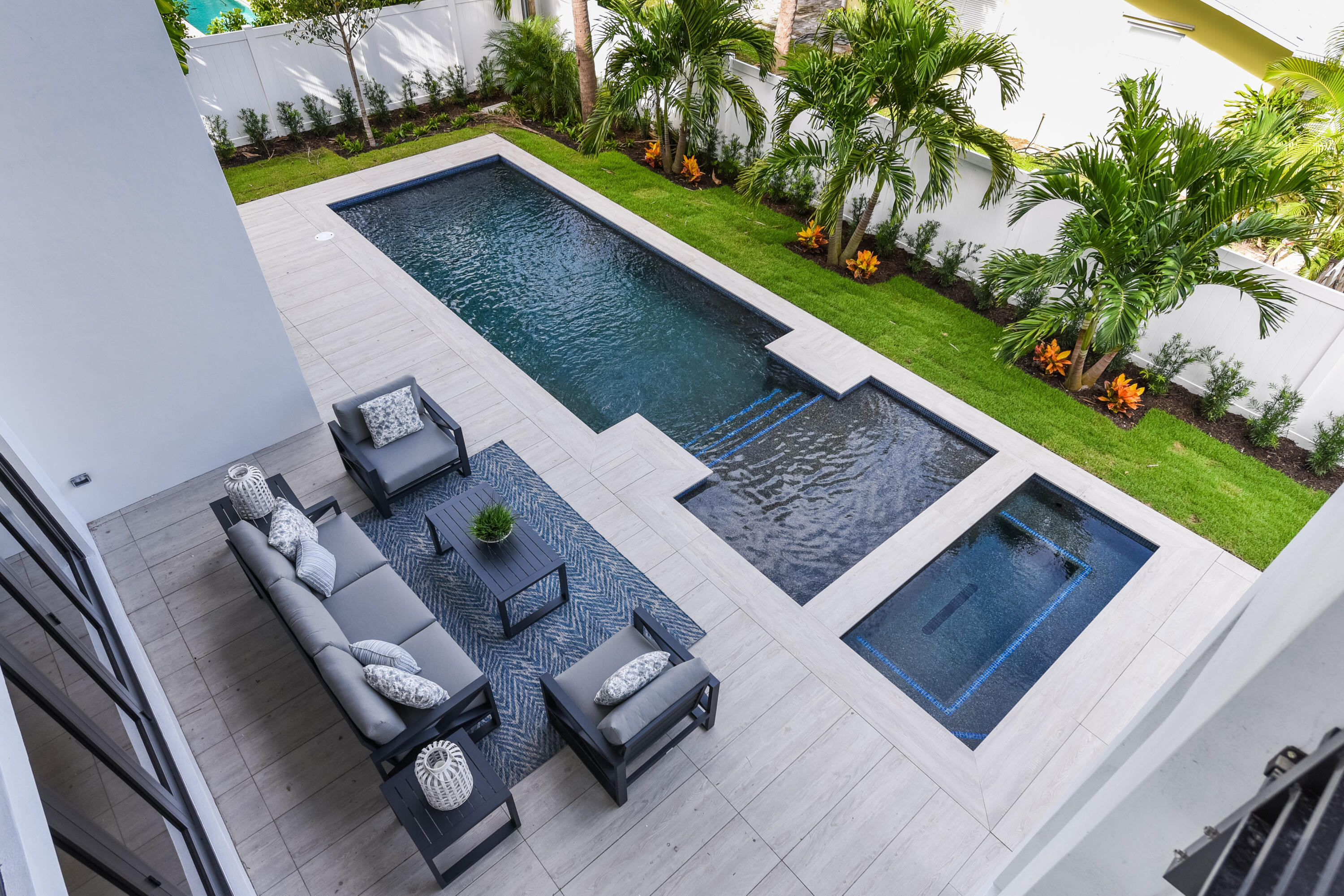 3093 Banyan Road Boca Raton, FL 33432 - Photo 5 of 23 5