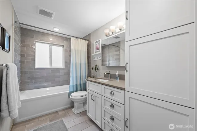 $725,000 | 11830 William Heights Lane Southwest, Port Orchard, WA 98367