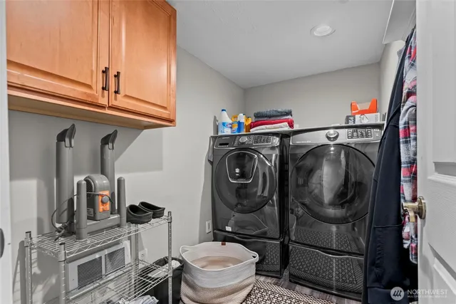 $725,000 | 11830 William Heights Lane Southwest, Port Orchard, WA 98367