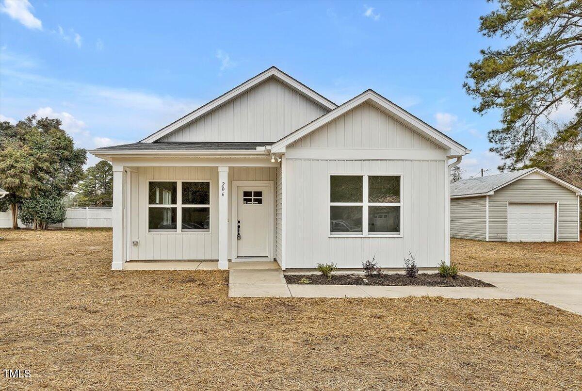 02-206 3rd St-2