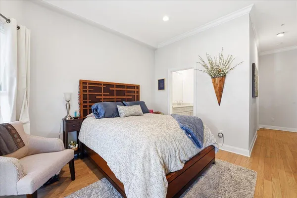 $6,100 | 41 Bentley Avenue, Unit 1, Jersey City, NJ 07304