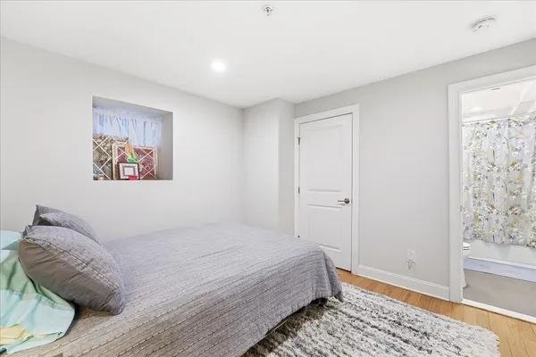 $6,100 | 41 Bentley Avenue, Unit 1, Jersey City, NJ 07304