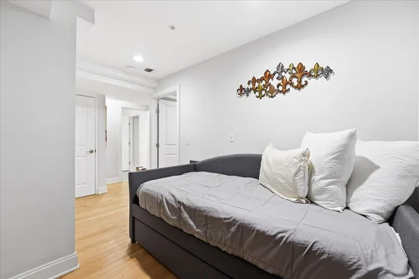 $6,100 | 41 Bentley Avenue, Unit 1, Jersey City, NJ 07304