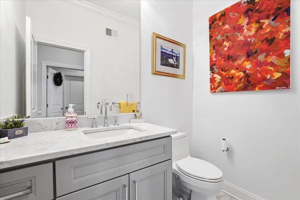 $6,100 | 41 Bentley Avenue, Unit 1, Jersey City, NJ 07304