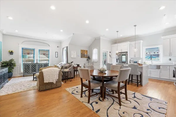 $6,100 | 41 Bentley Avenue, Unit 1, Jersey City, NJ 07304