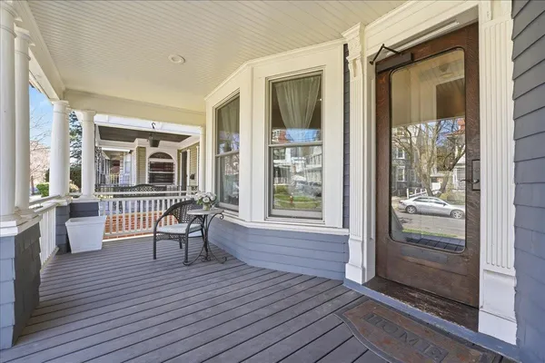 $6,100 | 41 Bentley Avenue, Unit 1, Jersey City, NJ 07304