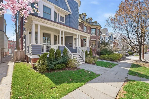 $6,100 | 41 Bentley Avenue, Unit 1, Jersey City, NJ 07304