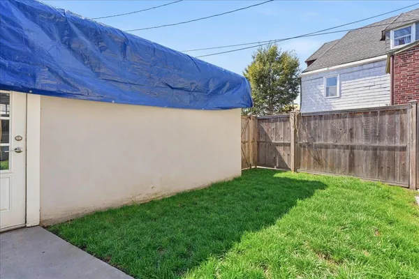 $6,100 | 41 Bentley Avenue, Unit 1, Jersey City, NJ 07304