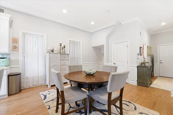 $6,100 | 41 Bentley Avenue, Unit 1, Jersey City, NJ 07304