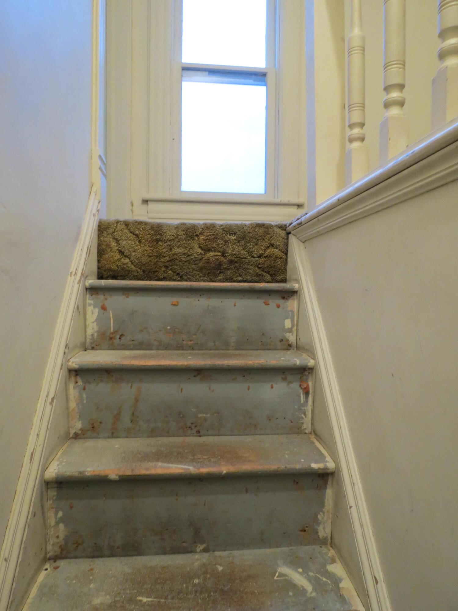 5331 Stepladder Road Parma, MI 49269 - Photo 18 of 43 Farm house steps