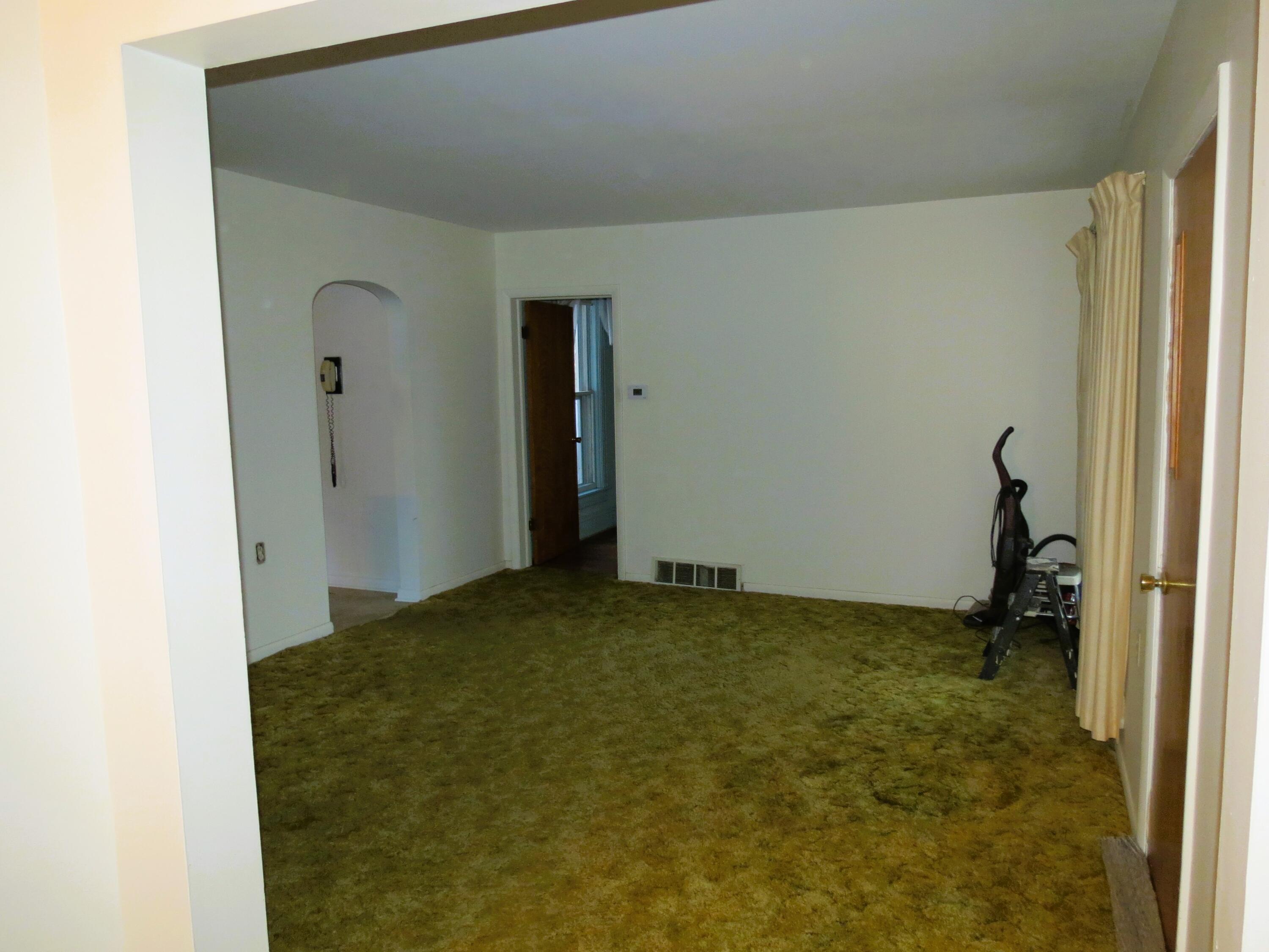 5331 Stepladder Road Parma, MI 49269 - Photo 9 of 36 Living room