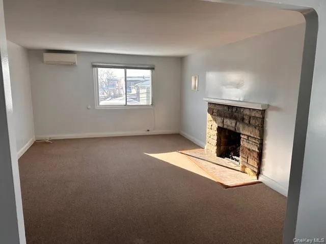 $3,000 | 122 Cornelius Street, Unit 124, Freeport, NY 11520