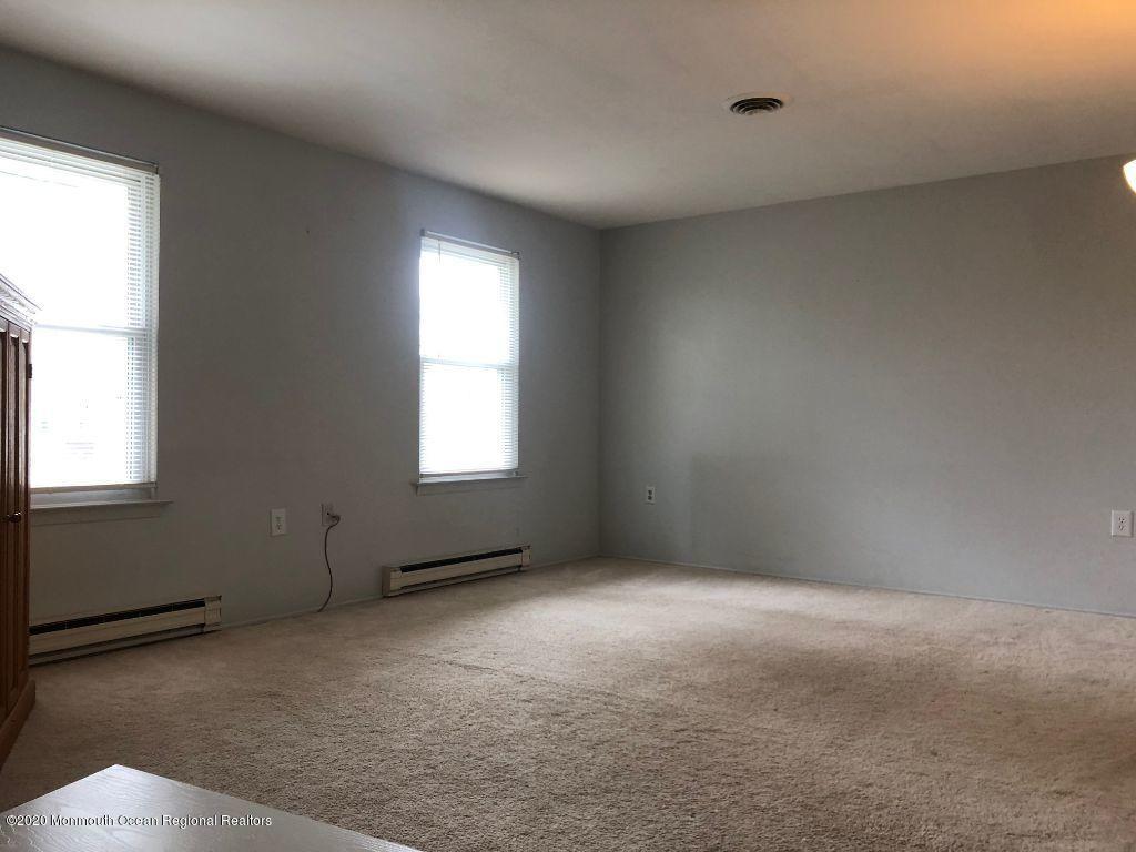 4 Alpine Road Whiting, NJ 08759 - Photo 17 of 37 an empty room with windows