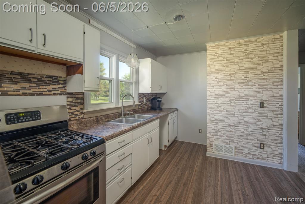 7016 Davison Road Davison, MI 48423 - Photo 22 of 42