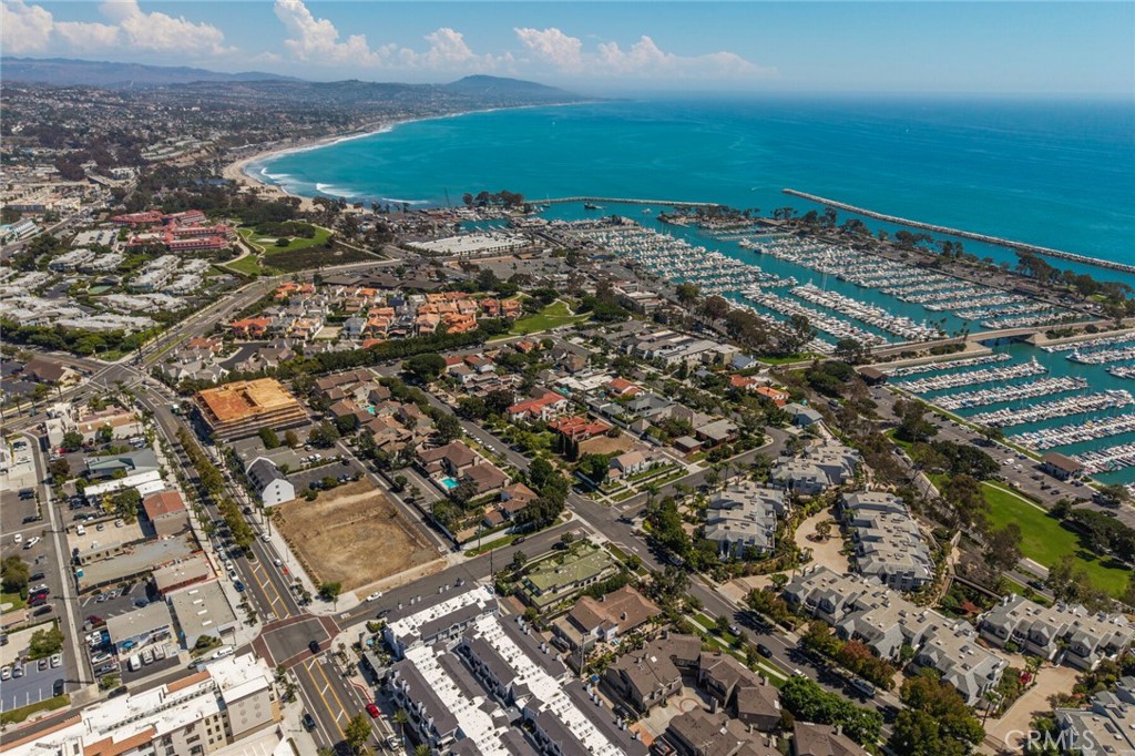 33915 Robles Drive, Unit A Dana Point, CA 92629 - Photo 32 of 37 an aerial view of multiple house
