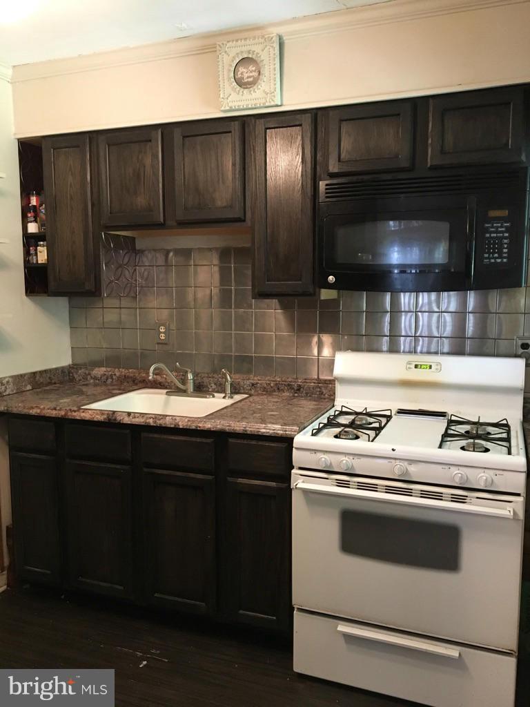 2506 Wetherburn Road Baltimore, MD 21209 - Photo 14 of 29 Kitchen