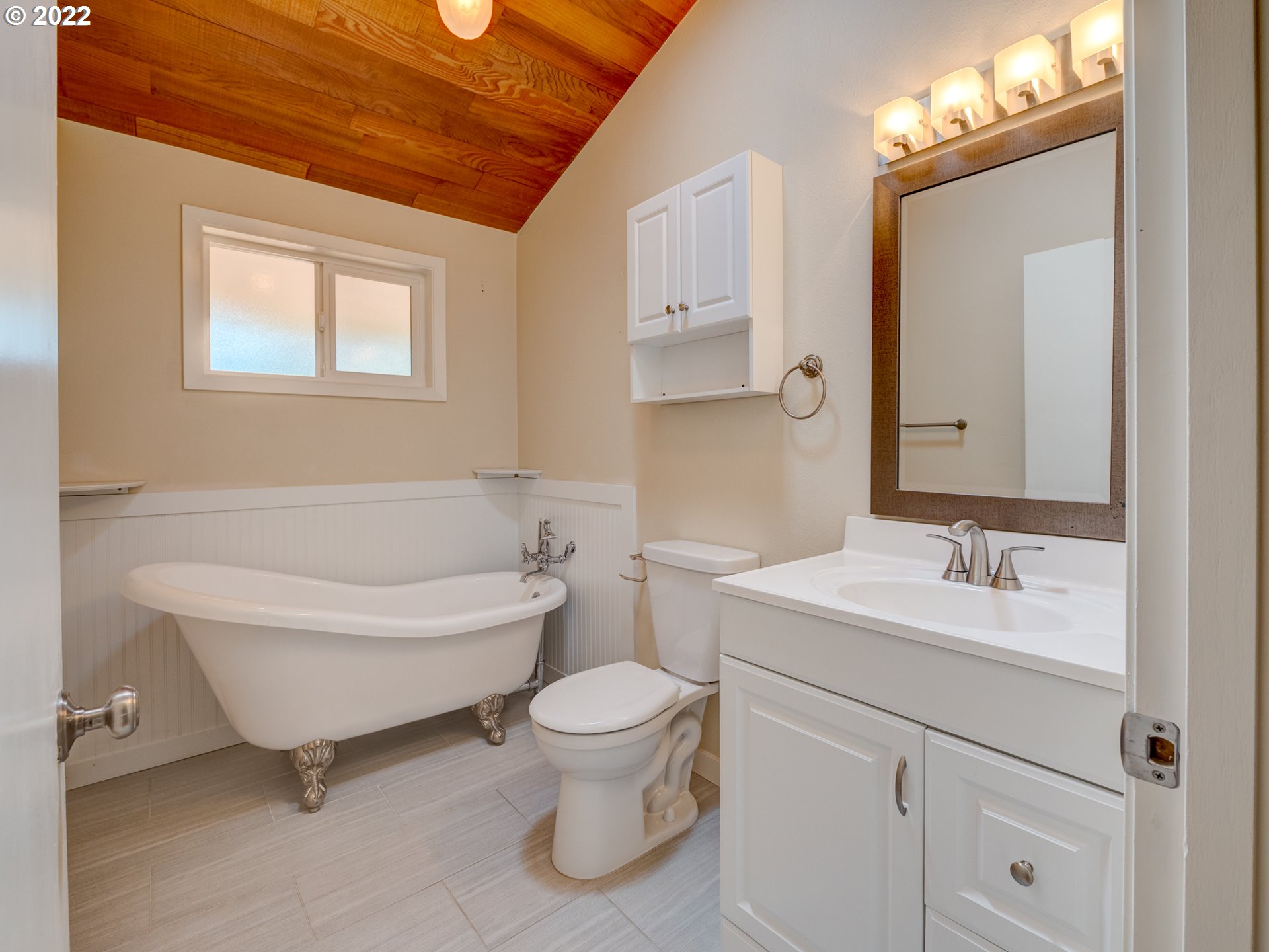 1275 Oakway Road Eugene, OR 97401 - Photo 18 of 26 Gallery Image 18
