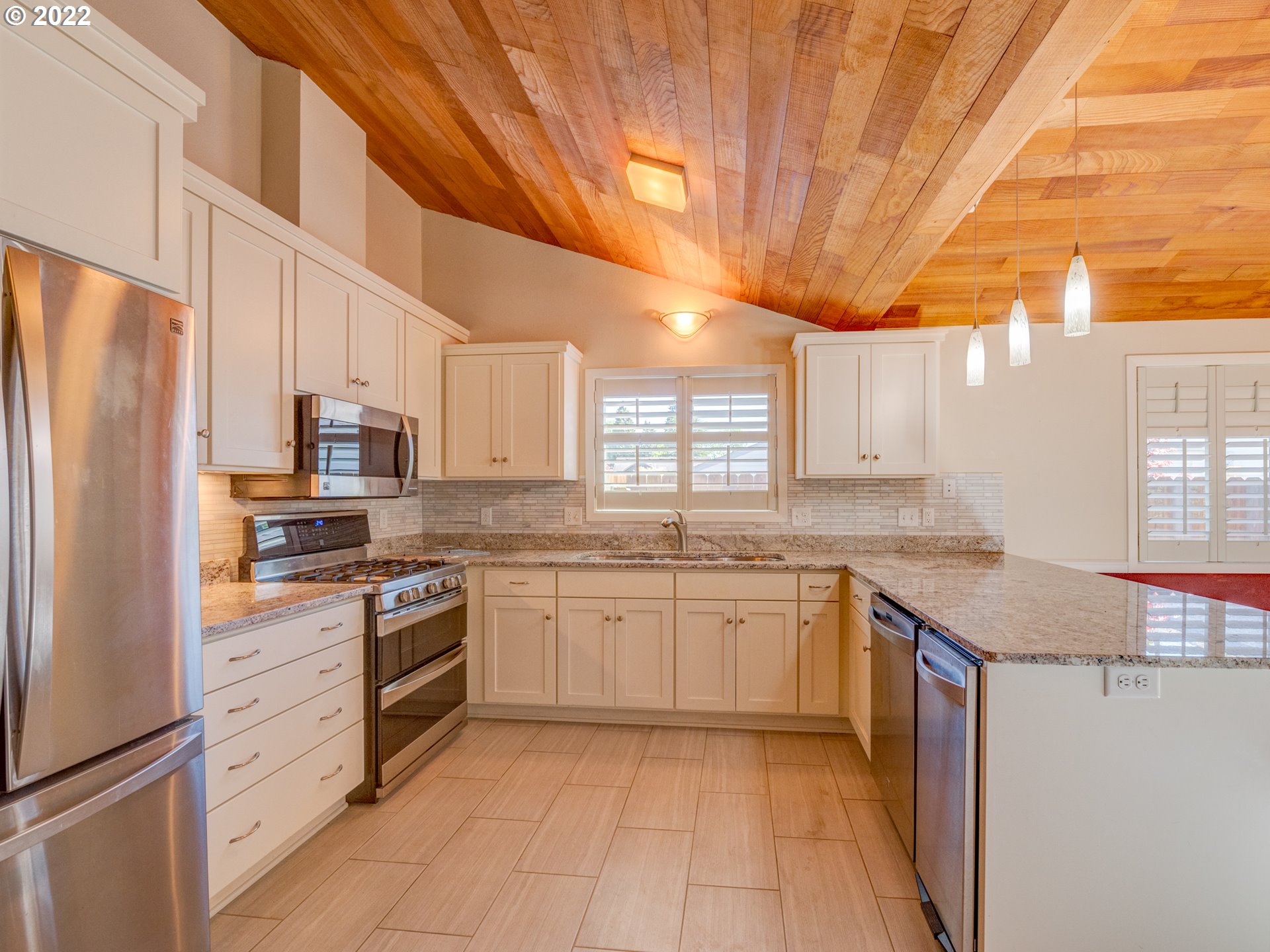 1275 Oakway Road Eugene, OR 97401 - Photo 8 of 26 Gallery Image 8
