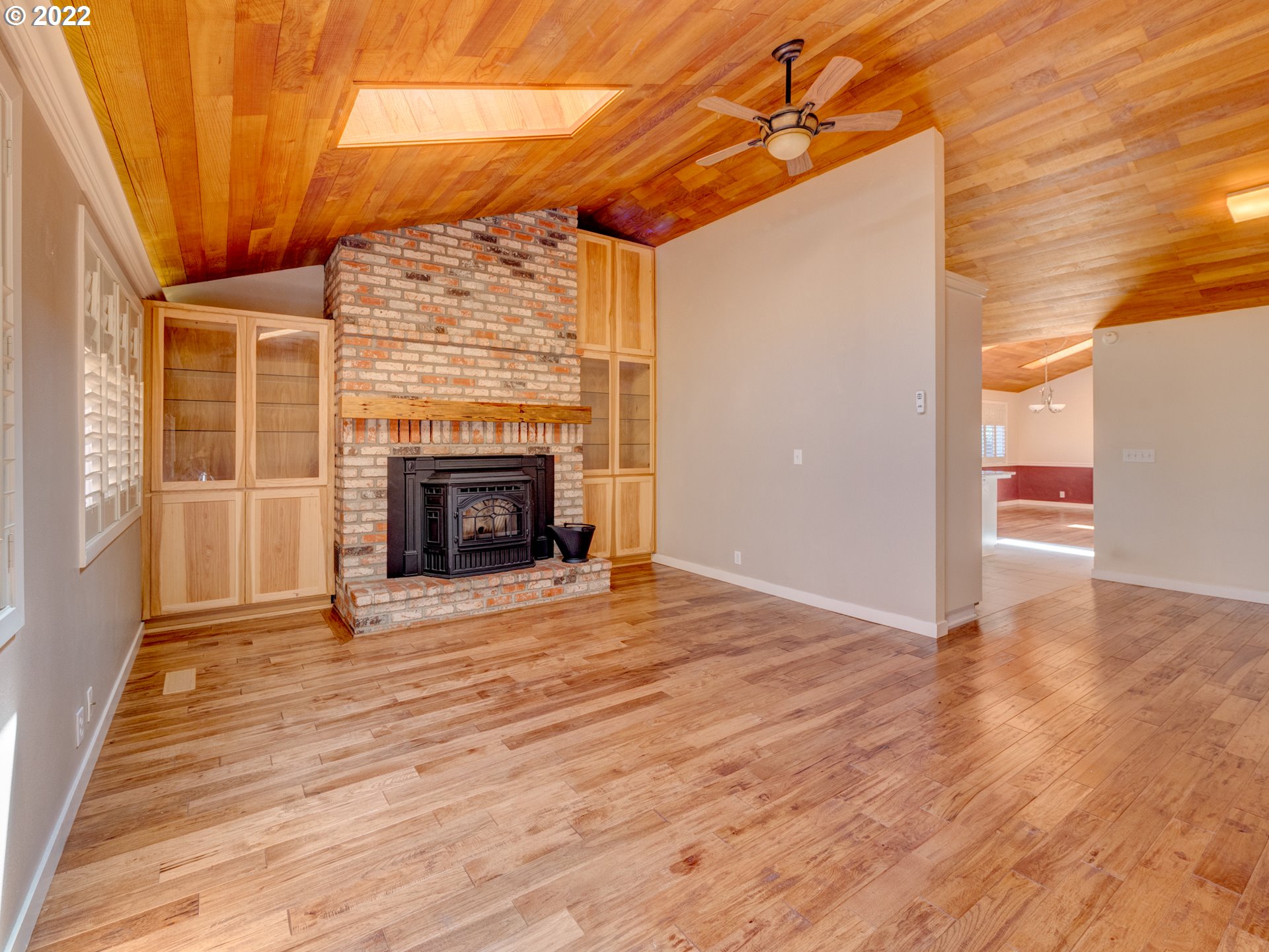 1275 Oakway Road Eugene, OR 97401 - Photo 10 of 26 Gallery Image 10