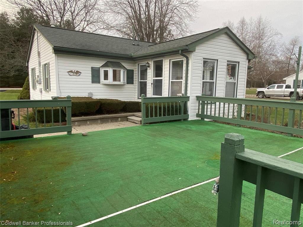 1642 Fish Lake Road Lapeer, MI 48446 - Photo 8 of 33