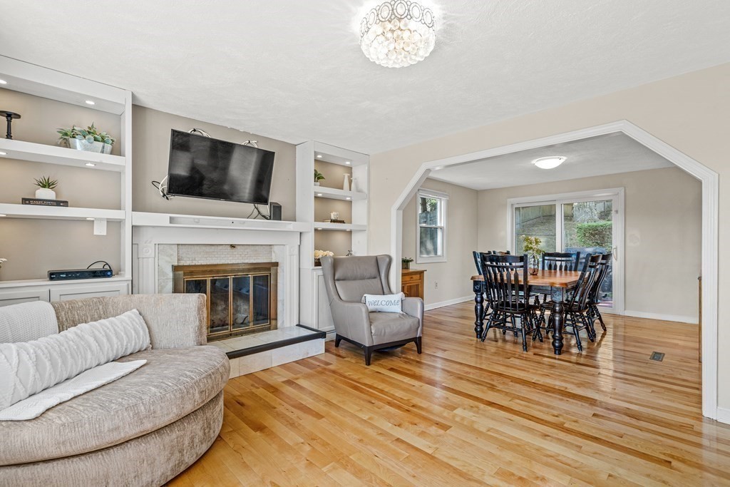 259 Butman Road Lowell, MA 01852 - Photo 3 of 36 Gallery Image 3