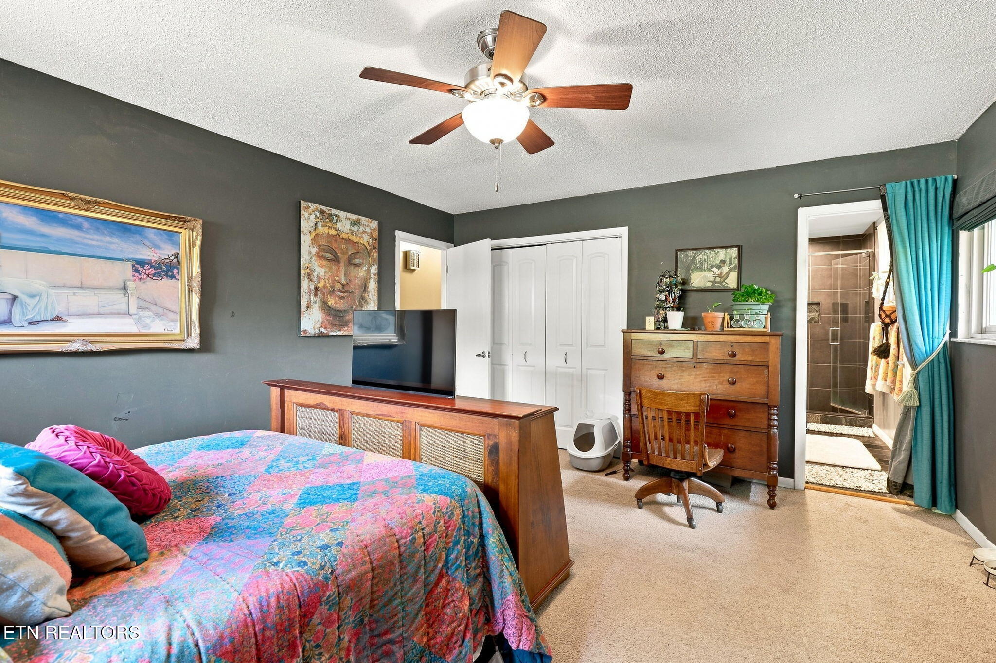 131 Cumberland View Drive Oak Ridge, TN 37830 - Photo 20 of 49 Main Level Primary Suite