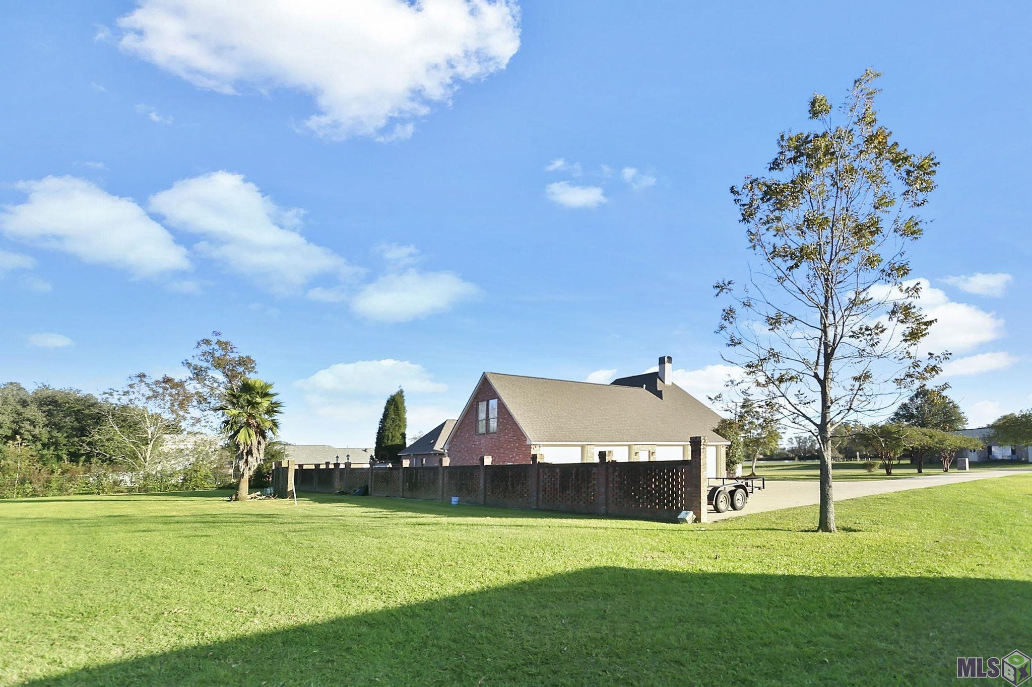 40010 Farm Road Gonzales, LA 70737 - Photo 3 of 24
