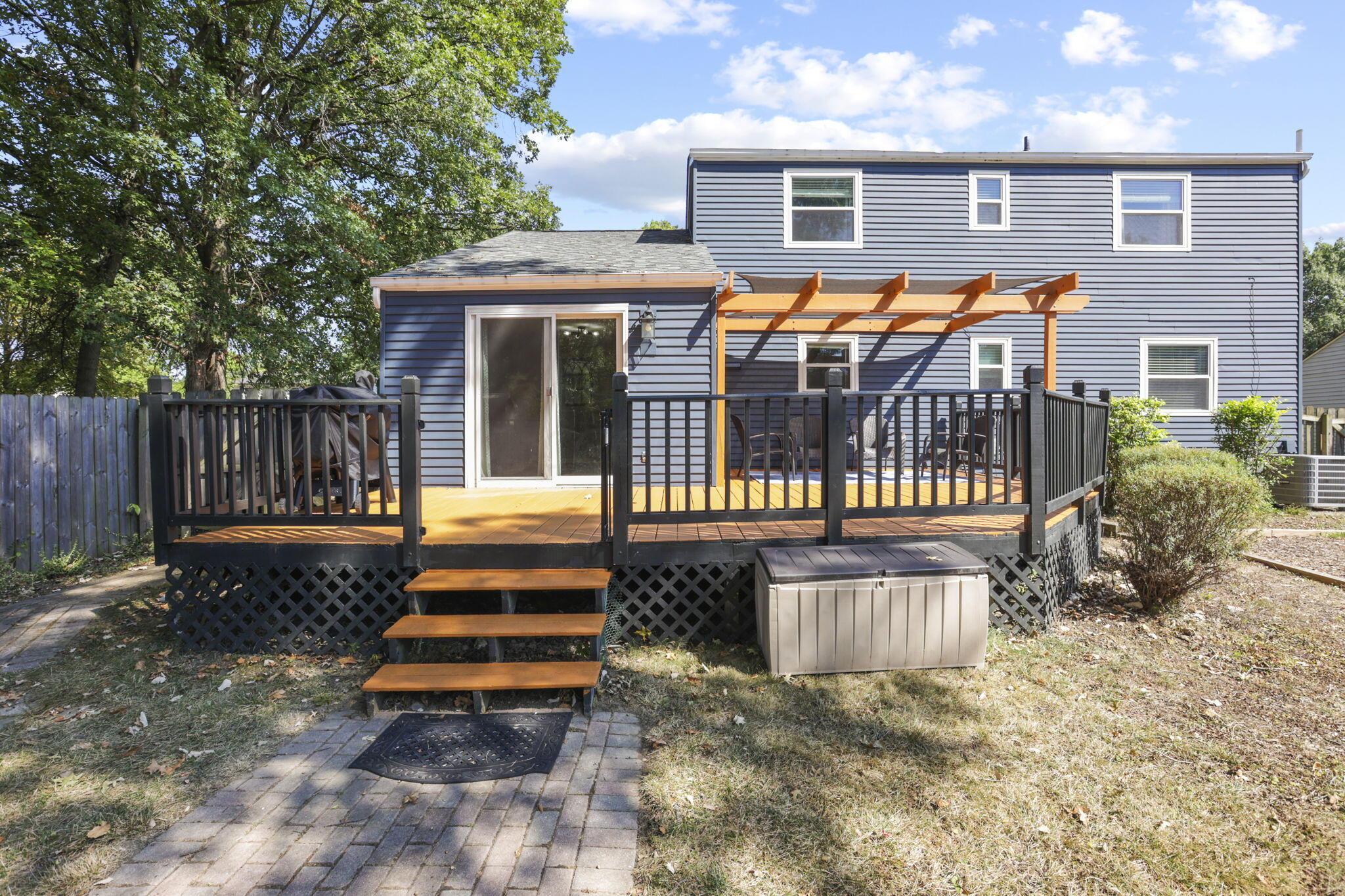 325 Rimbey Avenue Columbus, OH 43230 - Photo 38 of 50 Large rear deck w/pergola