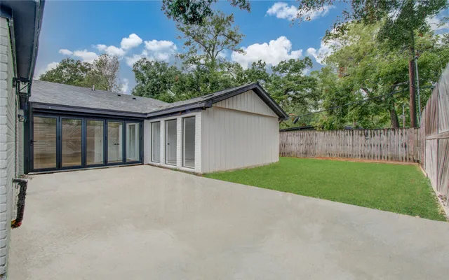 a view of outdoor space yard and garage