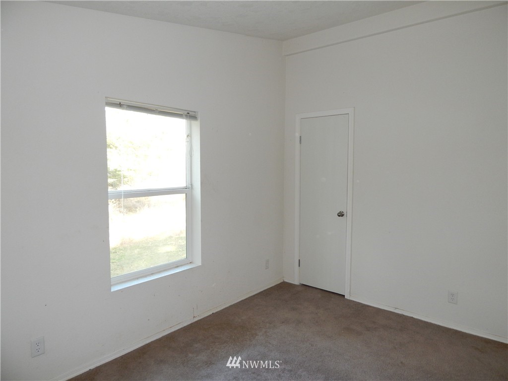 16603 Littlerock Road Southwest Rochester, WA 98579 - Photo 15 of 25 Gallery Image 15