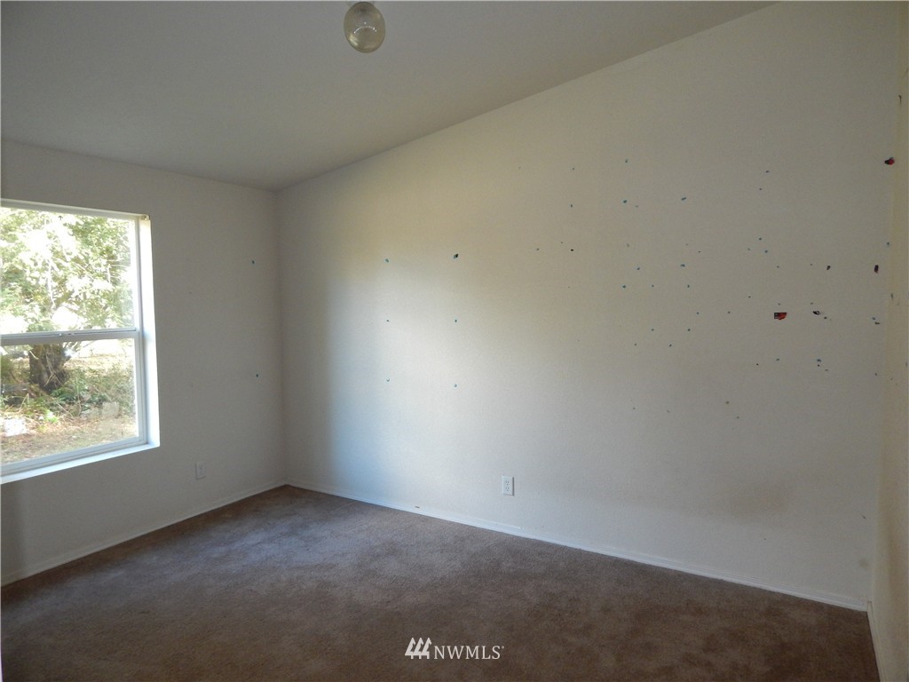 16603 Littlerock Road Southwest Rochester, WA 98579 - Photo 16 of 25 Gallery Image 16