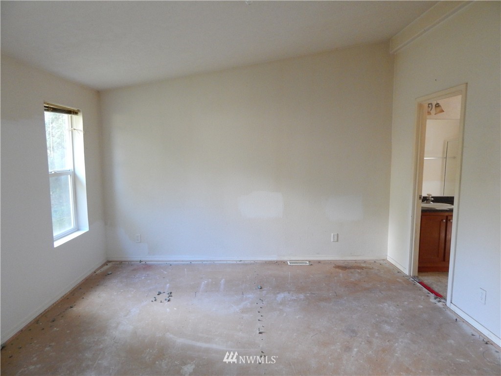 16603 Littlerock Road Southwest Rochester, WA 98579 - Photo 19 of 25 Gallery Image 19