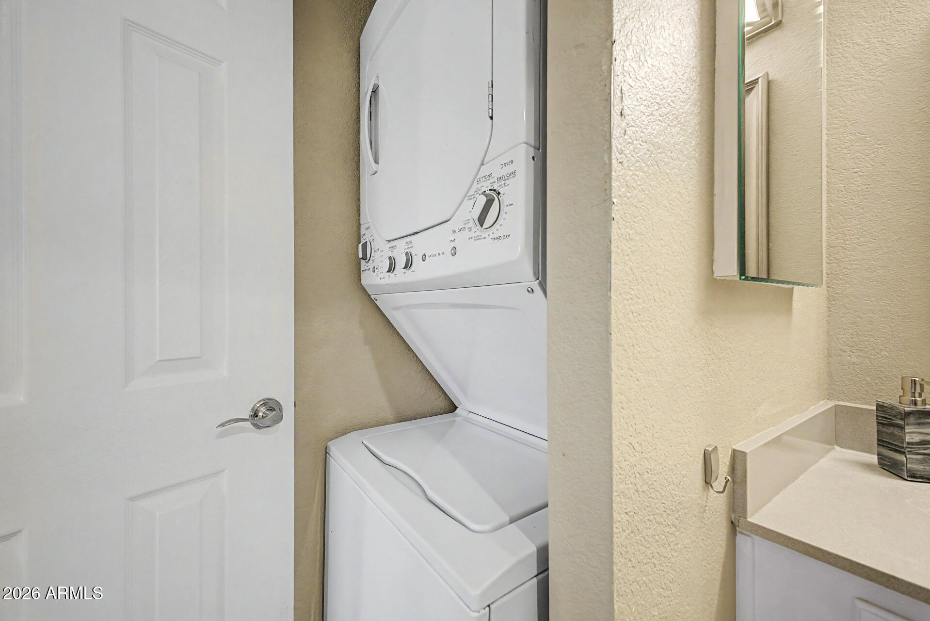 3500 North Hayden Road, Unit 1401 Scottsdale, AZ 85251 - Photo 18 of 35 In Unit Laundry
