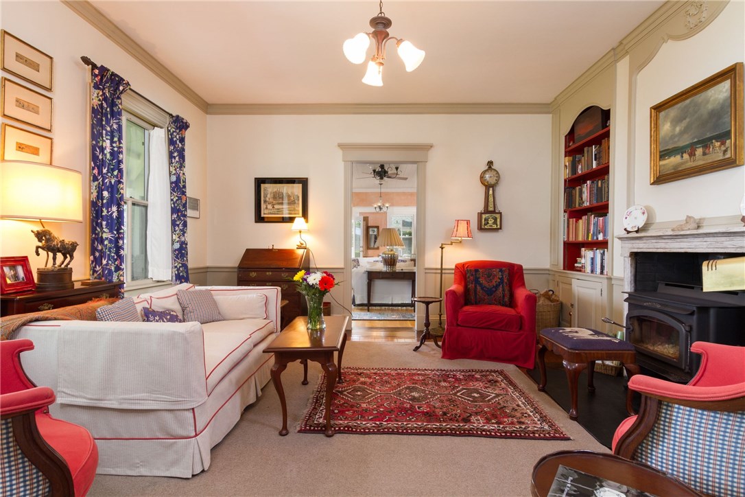348 Ocean Road Narragansett, RI 02882 - Photo 13 of 40