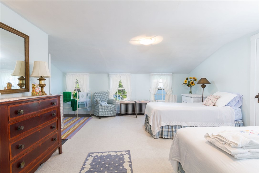 348 Ocean Road Narragansett, RI 02882 - Photo 30 of 40